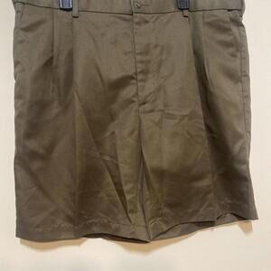 Roundtree and Yorke men Pants Size 42 Brown Shorts